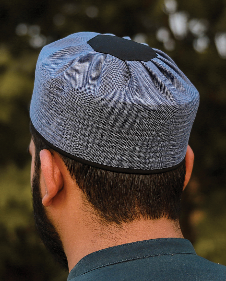 R027 - Hippie Blue Checked with Black Round Top